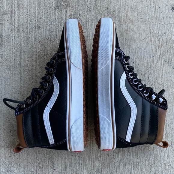 ❌❌❌SOLD❌❌❌Unisex Vans SK8 HI MTE Sneakers - Picture 4 of 6